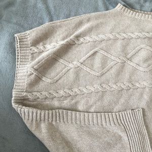 Short sleeve sweater